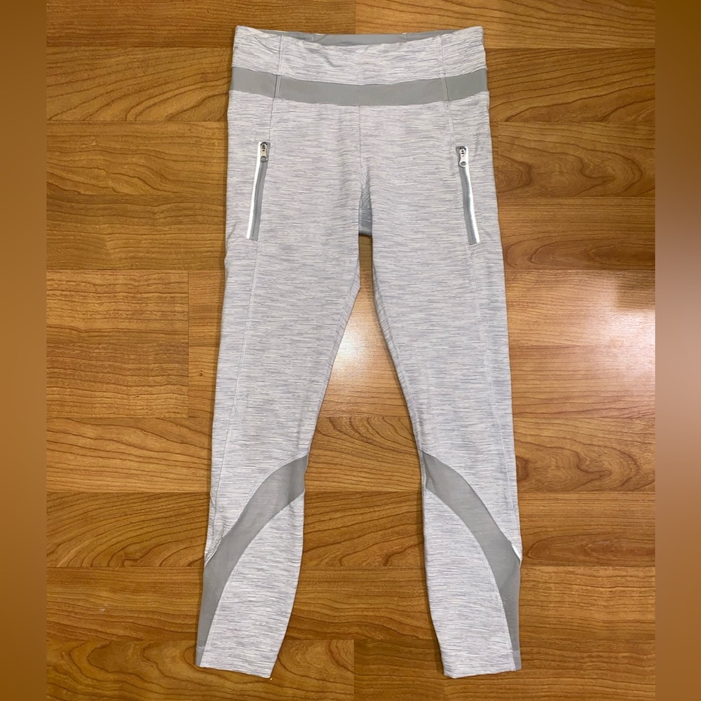 Lululemon Inspire Legging - Wee Are From Space Nimbus Battleship 25”